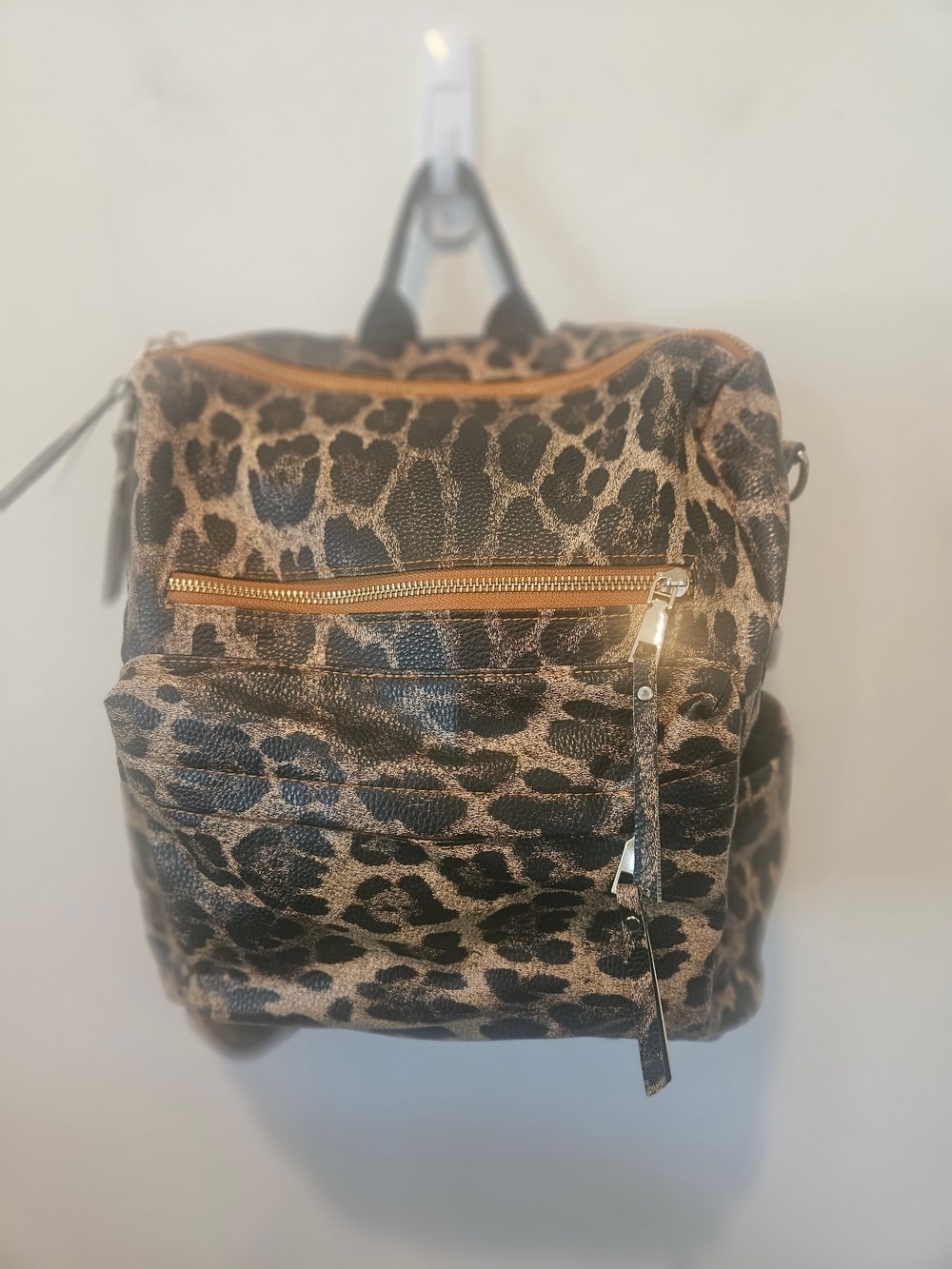 Modern + Chic Brielle Leopard Print Convertible Women’s Backpack Shoulder Bag - Picture 15 of 15